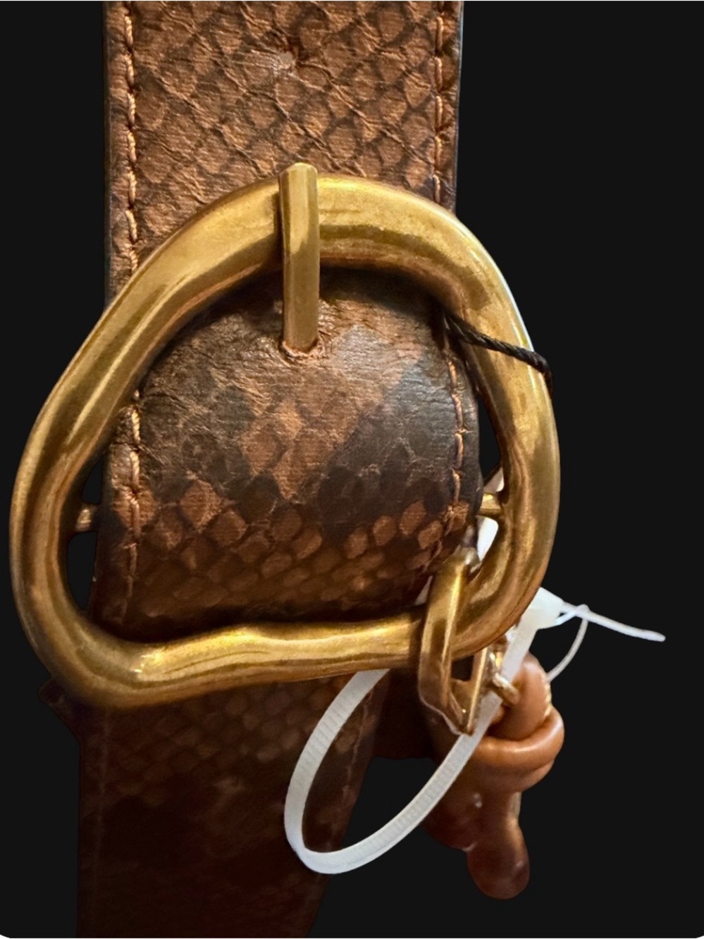 Steve Madden Brown Snakeskin Shoulder Bag NWT Gold Hardware Charm Detail - Picture 3 of 3